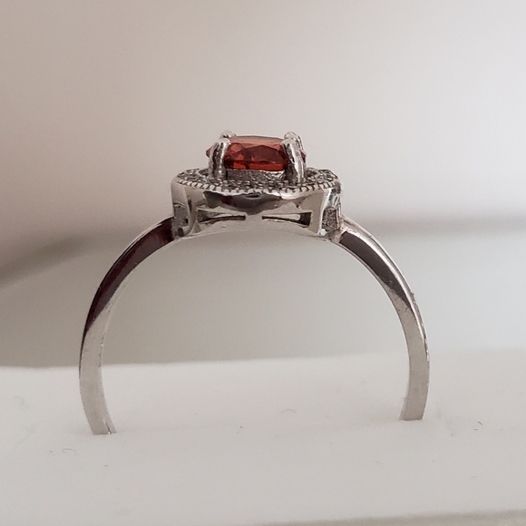 Silver Garnet Ring 🧡💍 - Picture 6 of 7
